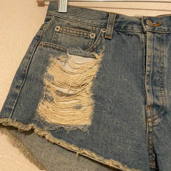 Brandy Melville MELVILLE Made in Italy Destroyed Distressed Shorts Size 4 - Picture 3 of 12